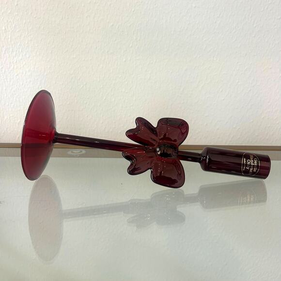 Cupcakes & Cashmere Red Bow Glass Taper Candle Holders Set of 2 Holiday Glam New - Picture 5 of 12